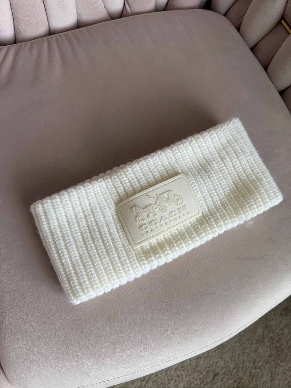 ❄️COACH❄️ Logo Headband in Cream